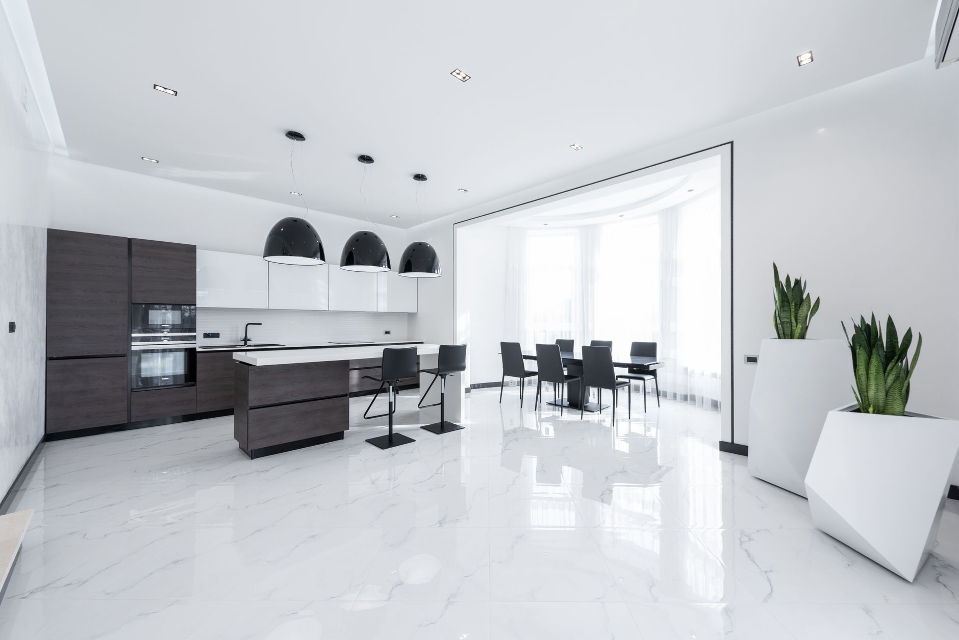 Modern kitchen with pot lights