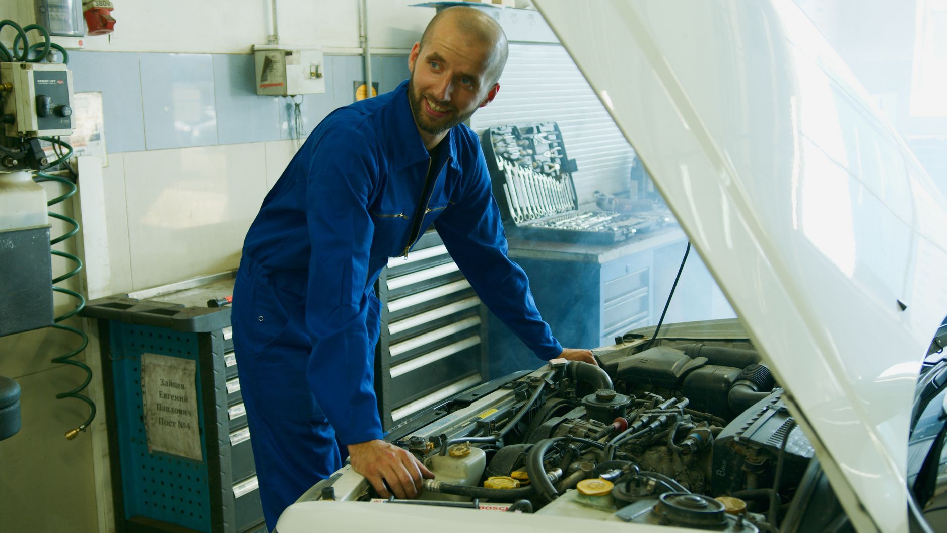 Mechanic ready to help